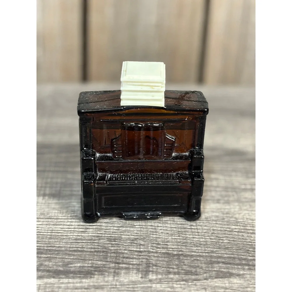 Vintage Avon Piano Decanter Tai Winds After Shave 4 oz Amber Glass Bottle Box‎